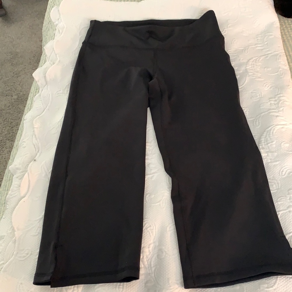 New Balance Loose Fit Capris